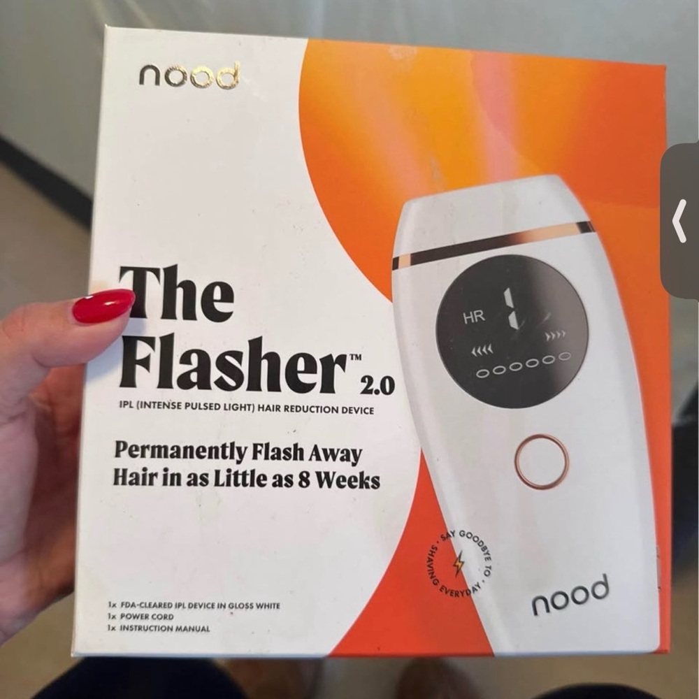 Nood The Flasher 2.0 IPL Hair Reduction Device - White and Black